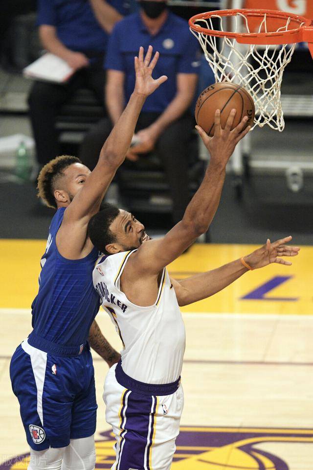 法国杯今晨走向成谜，克里夫兰骑士篮板制胜，震撼外界，临场指挥获称赞的简单介绍